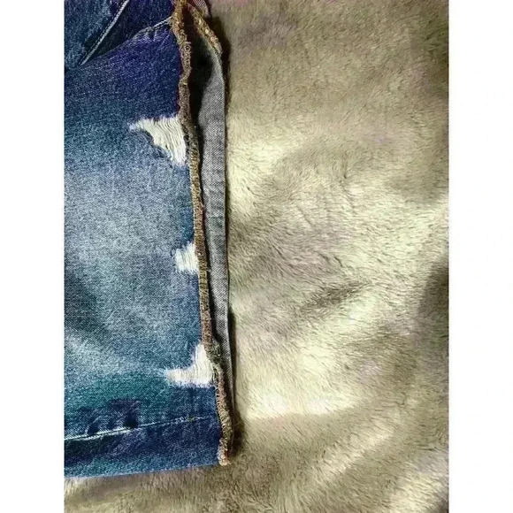 Kancan Distressed Jean Short Size15/31 Medium Wash Denim Frayed Hem Women - Picture 3 of 11